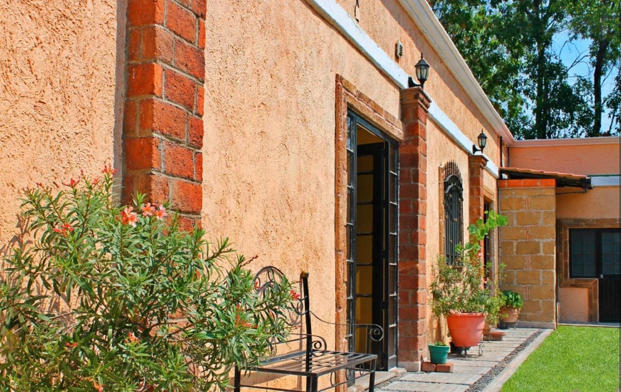 莱昂Quinta San Agustin公寓式酒店 外观 照片